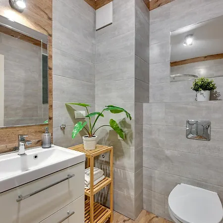 Apartment Staywin Aura I *